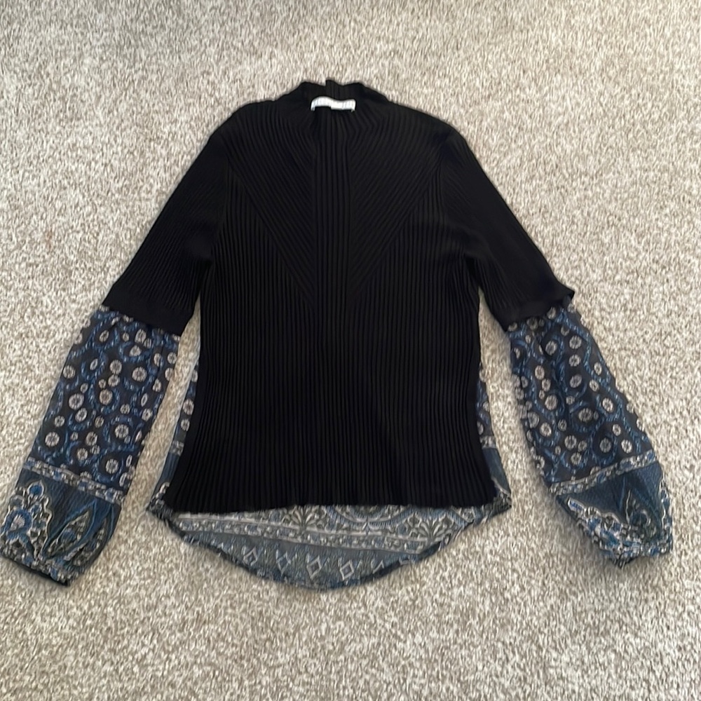 Veronica Beard top